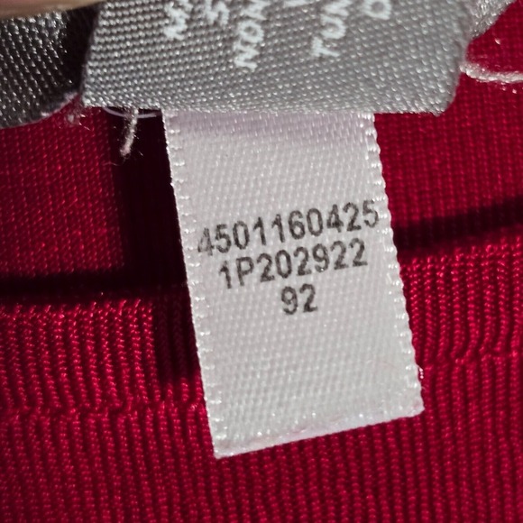 Chicos Travelers Cold Shoulder Top Womens Large Red Slinky Ruched Party Holiday - Picture 5 of 12